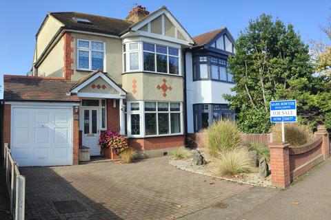 4 bedroom semi-detached house for sale, Corbets Tey Road, Upminster RM14