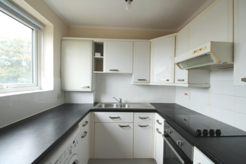 1 bedroom flat to rent, Chequers Court, Croydon, Surrey, CR0