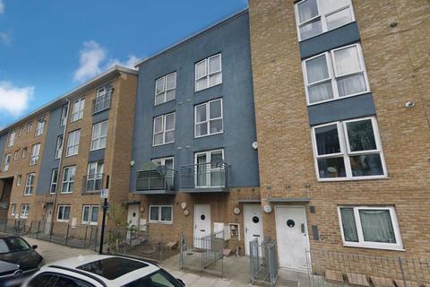 2 bedroom flat for sale, 92 Uamvar Street, Poplar, London, E14 6QY