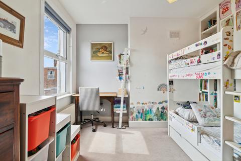 2 bedroom flat for sale, Royal Parade, Dawes Road, London