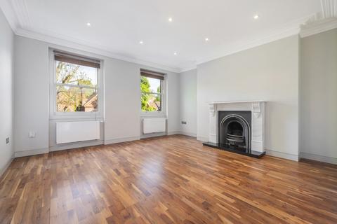 2 bedroom flat for sale, Netherhall Gardens, Hampstead, London