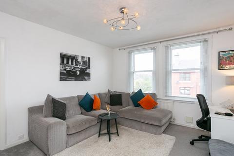 2 bedroom flat for sale, Gardiner Place, Newtongrange, Dalkeith, EH22
