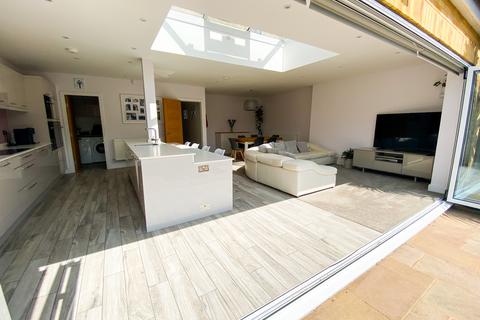 7 bedroom semi-detached house for sale, Lansdowne Road, Staines-upon-Thames TW18