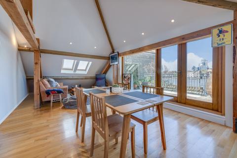 2 bedroom flat for sale, Granary House, 2 Hope Wharf, London