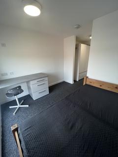 1 bedroom in a flat share to rent, Infirmary Road, Sheffield S6