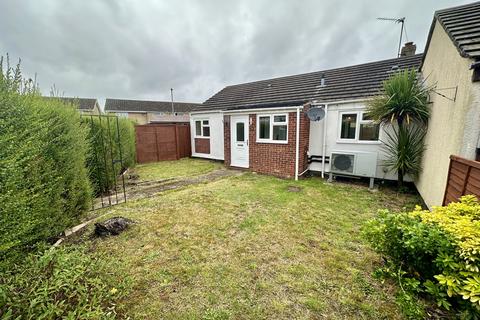 2 bedroom semi-detached house for sale, Heatherset  Way, Red Lodge