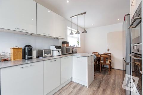 39 Bowes Drive, Ongar, CM5 9AU