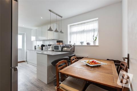 39 Bowes Drive, Ongar, CM5 9AU
