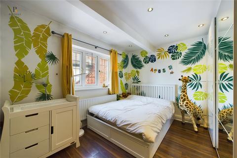 7 Coombefield Close, New Malden, KT3 5QF