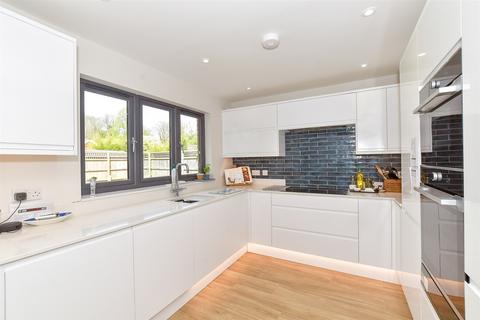 4 bedroom detached house for sale, Pitts Lane, Binstead, Isle of Wight