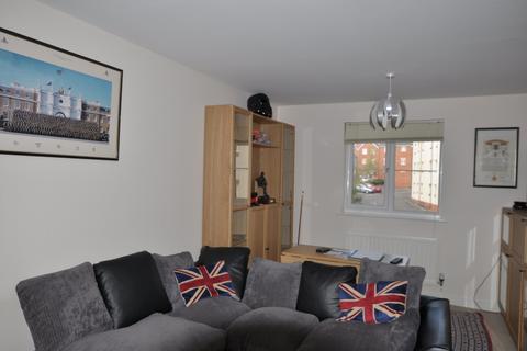 2 bedroom flat to rent, Jack Russell Close, Stroud, Gloucestershire, GL5