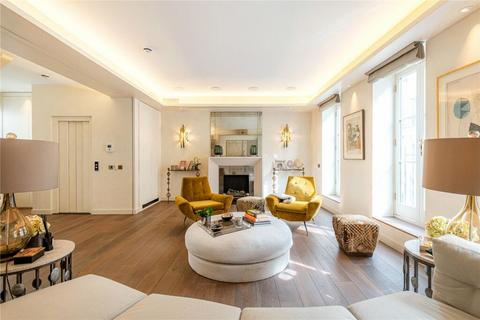 3 bedroom terraced house for sale, Eaton Mews South, Belgravia, SW1W