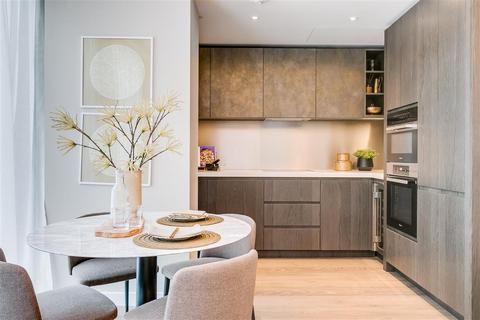 2 bedroom flat for sale, Carnation Way, SW8