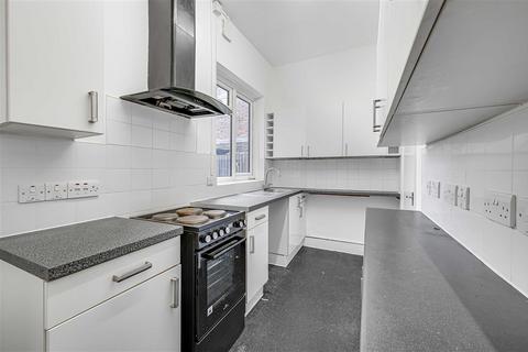 2 bedroom flat for sale, London NW2