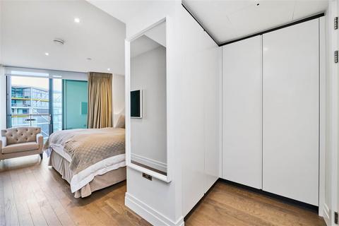 2 bedroom flat for sale, Nine Elms Lane, SW8