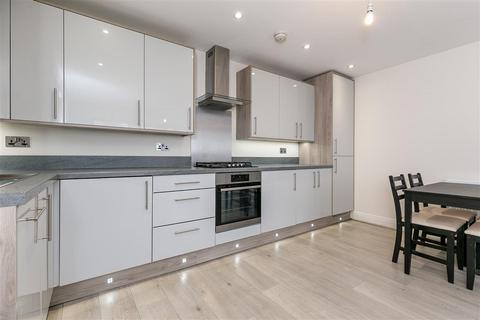 2 bedroom flat for sale, Windsor Road, SL1