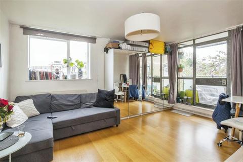 2 bedroom flat for sale, Rayners Road, SW15