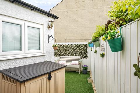6 Ledger Lane, Lofthouse, Wakefield, WF3 3NG