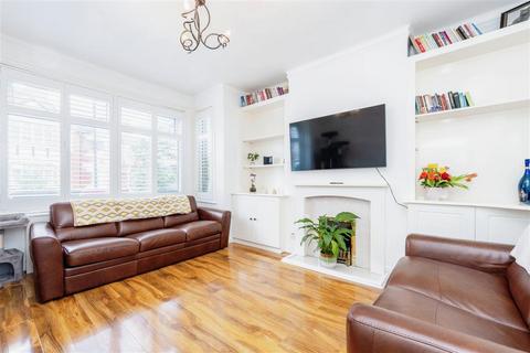 2 bedroom flat for sale, London NW10