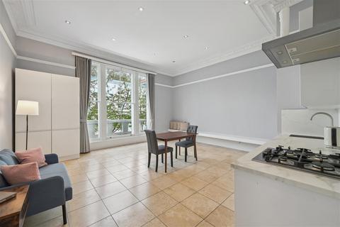 1 bedroom flat for sale, Palace Gardens Terrace, W8