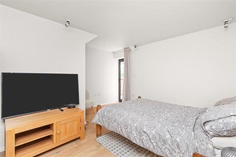 1 bedroom flat for sale, 2 Laser Lane, St. Leonards-on-Sea TN37