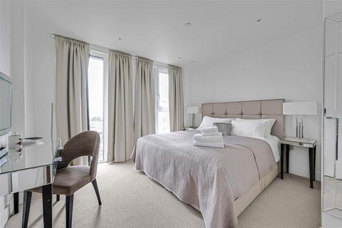 4 bedroom flat to rent, Central Avenue, SW6