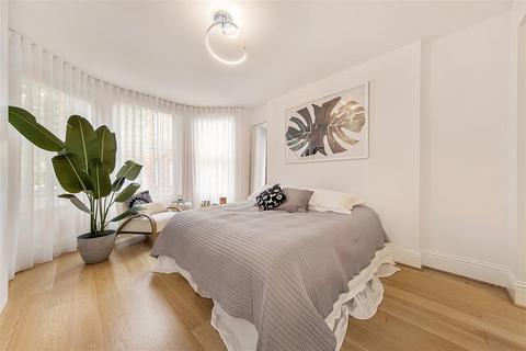 2 bedroom flat for sale, London SW5