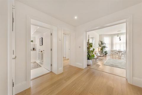 2 bedroom flat for sale, London SW5