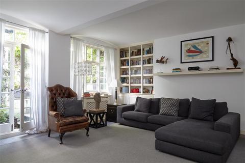 2 bedroom flat for sale, London SW7