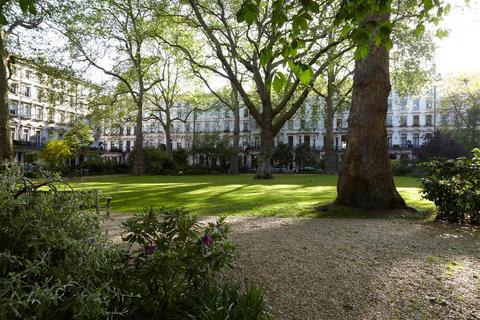 2 bedroom flat for sale, London SW7