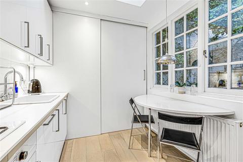 2 bedroom flat for sale, London SW7