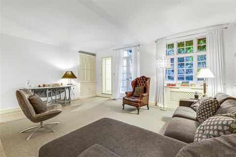 2 bedroom flat for sale, London SW7