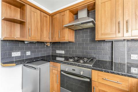104 Culvert Road, London, SW11 5AX