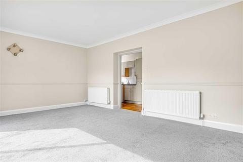 1 bedroom flat for sale, Ferncroft Avenue, NW3