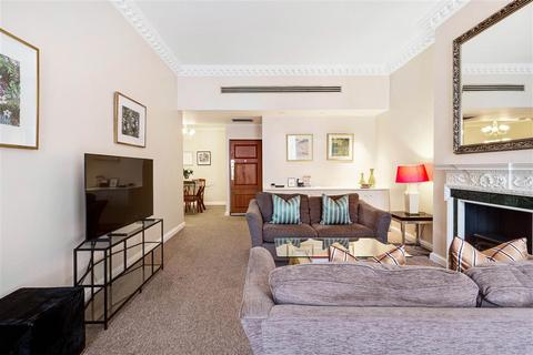 1 bedroom flat for sale, London W1J