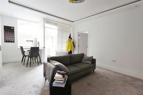 1 bedroom flat to rent, Chelsea Manor Street, SW3