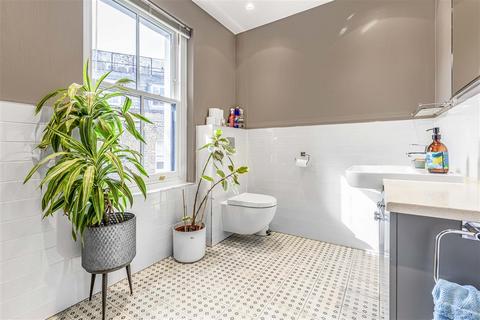 9 Westmoreland Place, London, SW1V 4AB