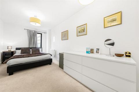 1 bedroom flat for sale, Gwynne Road, SW11