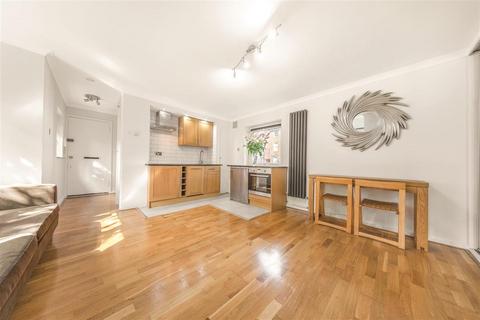 Studio for sale, Elgin Mews, W11