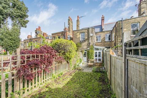 144 Amesbury Avenue, London, SW2 3AB