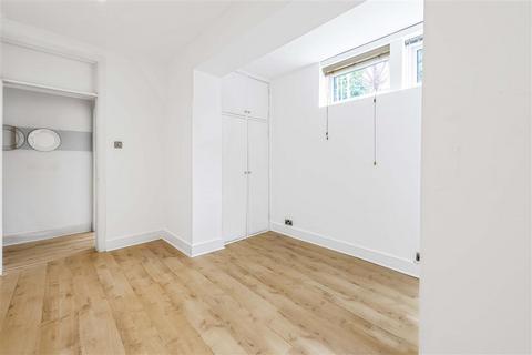 1 bedroom flat for sale, Cambalt Road, SW15