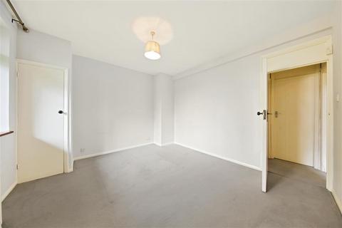 2 bedroom flat for sale, Upper Richmond Road, SW15