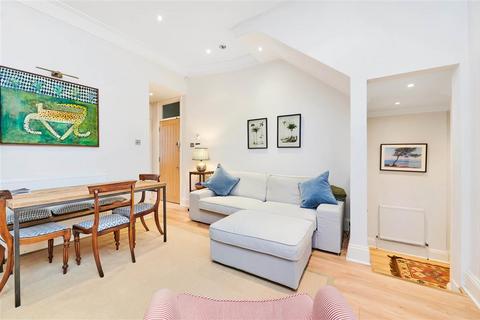 2 bedroom flat for sale, Kersley Street, SW11