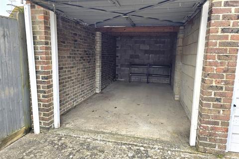 Garage to rent, Merryfield Crescent, Angmering, Littlehampton, West Sussex