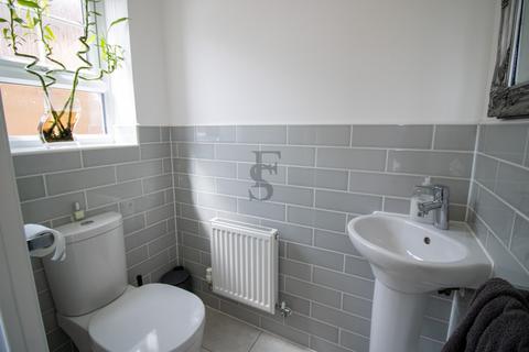 42 Cooper Crescent, Whetstone, Leicester, LE8 6AF