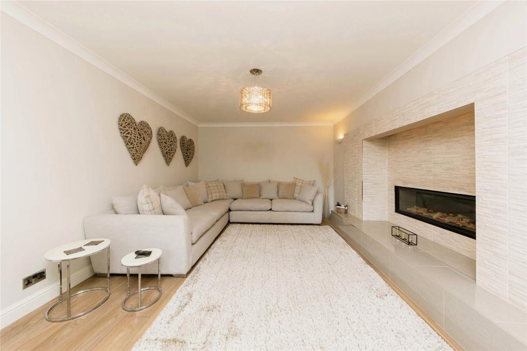 Renaissance Way, Crewe, Cheshire, CW1 4 bed detached house for sale £