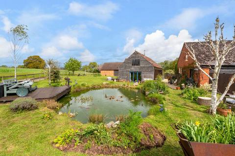 4 bedroom barn conversion for sale, Donnington Farm Donnington Ledbury, Herefordshire, HR8 2HX