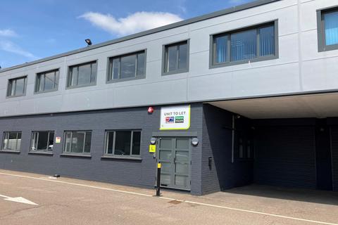 Industrial unit to rent, Unit L, Penfold Industrial Park, Watford, WD24 4YY
