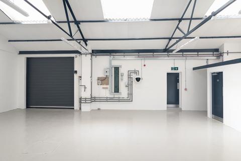 Industrial unit to rent, Unit L Penfold Industrial Park, Unit L, Penfold Industrial Park, Watford, WD24 4YY