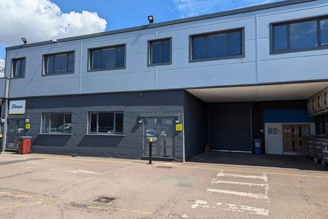 Industrial unit to rent, Unit J Penfold Industrial Park, Unit J, Penfold Industrial Park, Watford, WD24 4YY